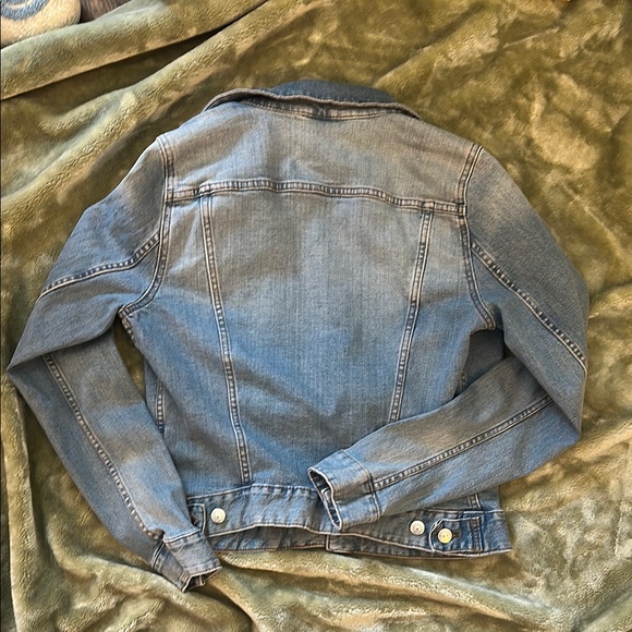 H&M Blue Jean Jacket Classic Denim Style - Picture 4 of 6
